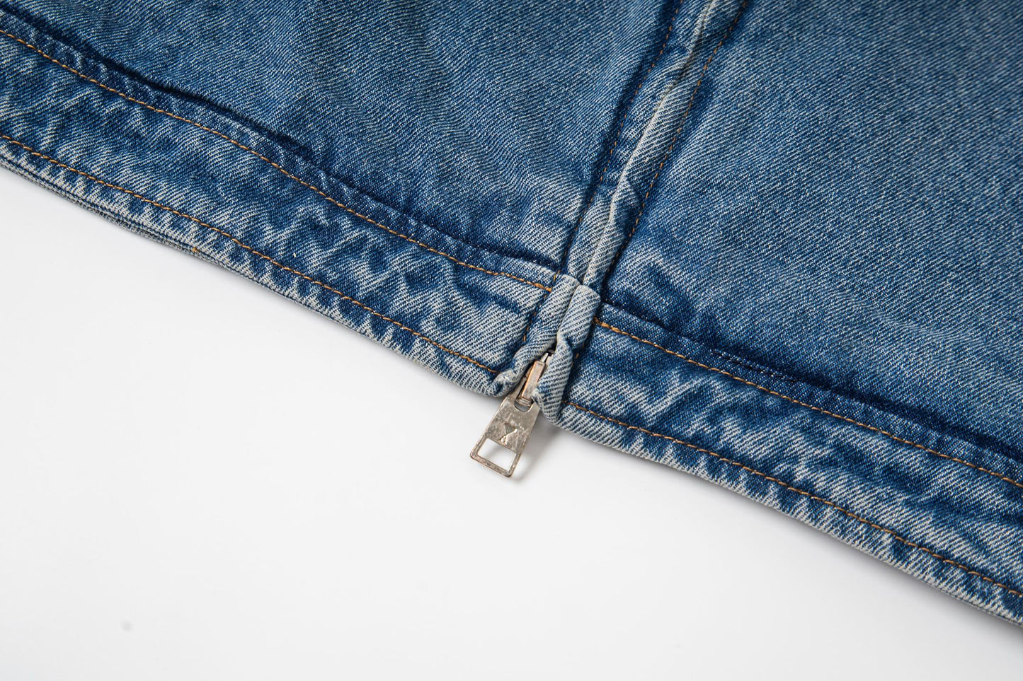 AMI PARIS Unisex Denim Jacket - Classic Designer Jean Jacket