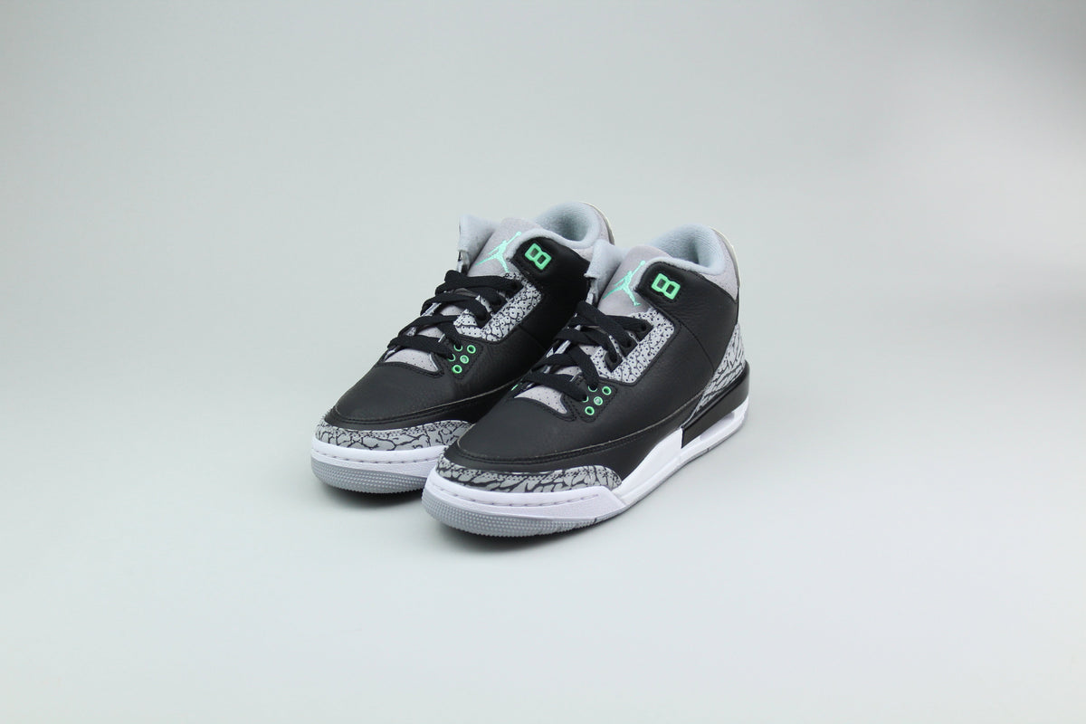 Air Jordan 3 Retro 'Green Glow' (GS) - Green Glow - image 6