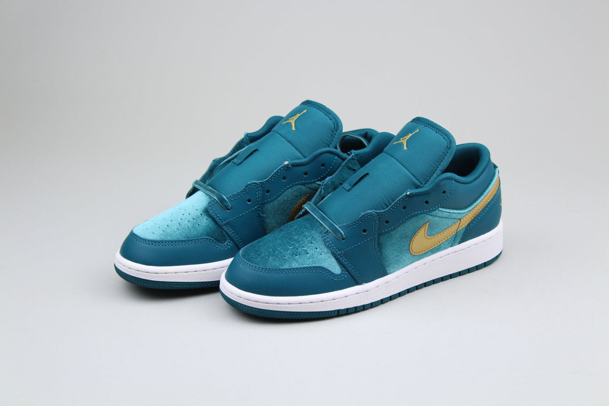 Jordan 1 Low 'Velvet Geode Teal' (GS) - Velvet Geode Teal - image 6