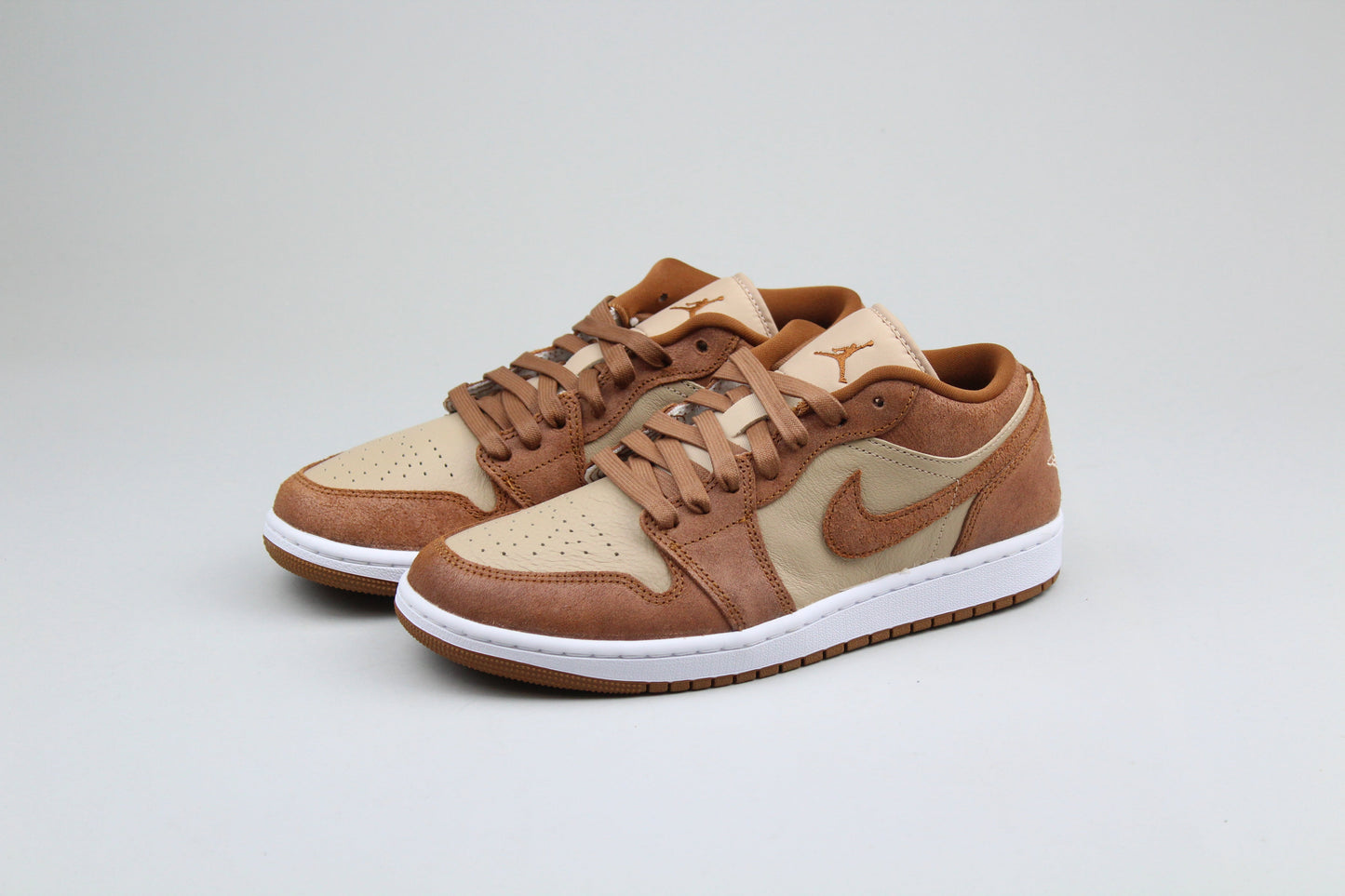 Jordan 1 Low 'Legend Coffee' - Legend Coffee - image 6