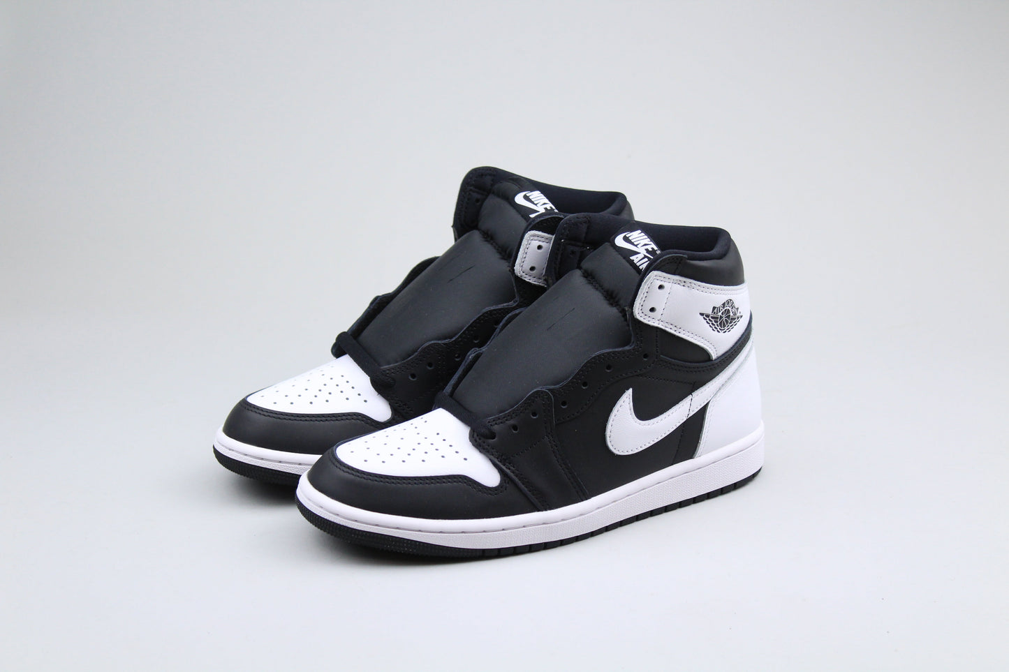 Jordan 1 High OG 'Reverse Panda' - Reverse Panda - image 6