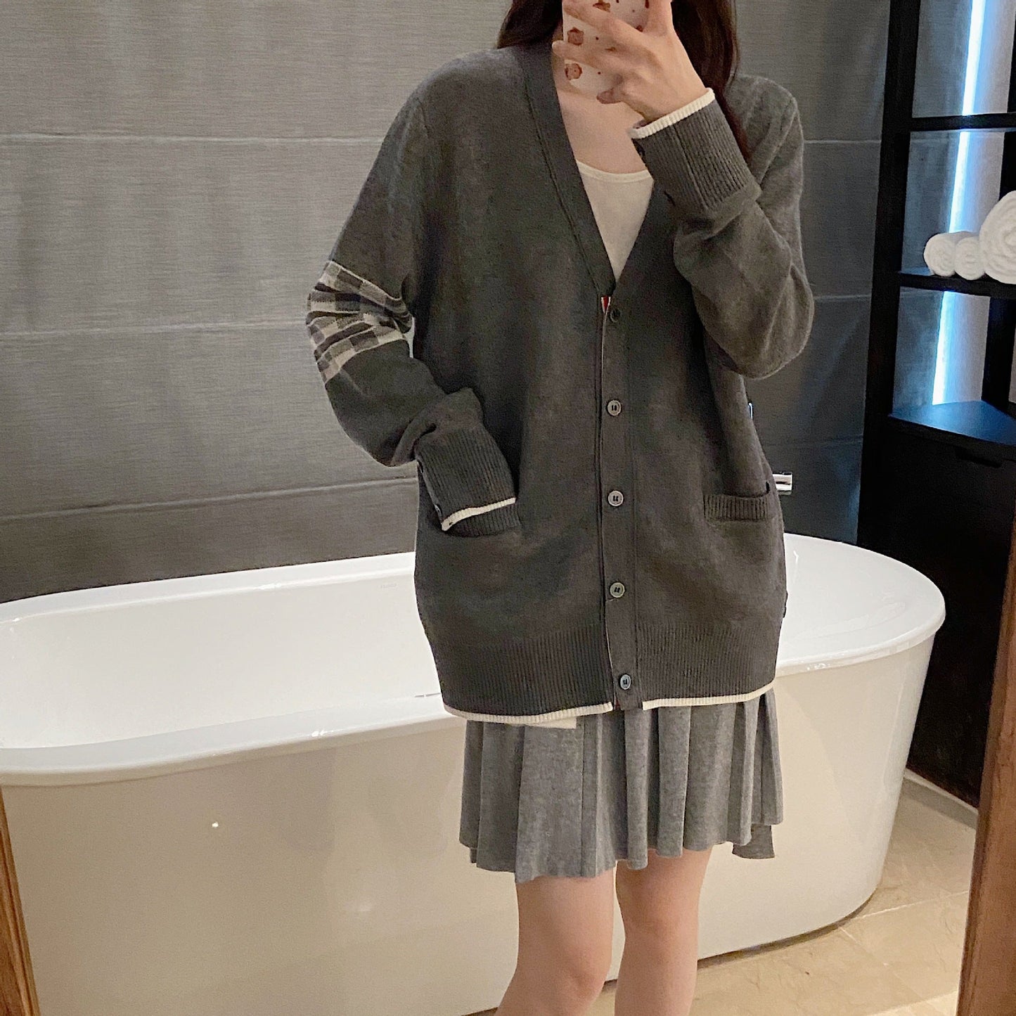 2025SS Back Block Dog Cardigan THOM TREND