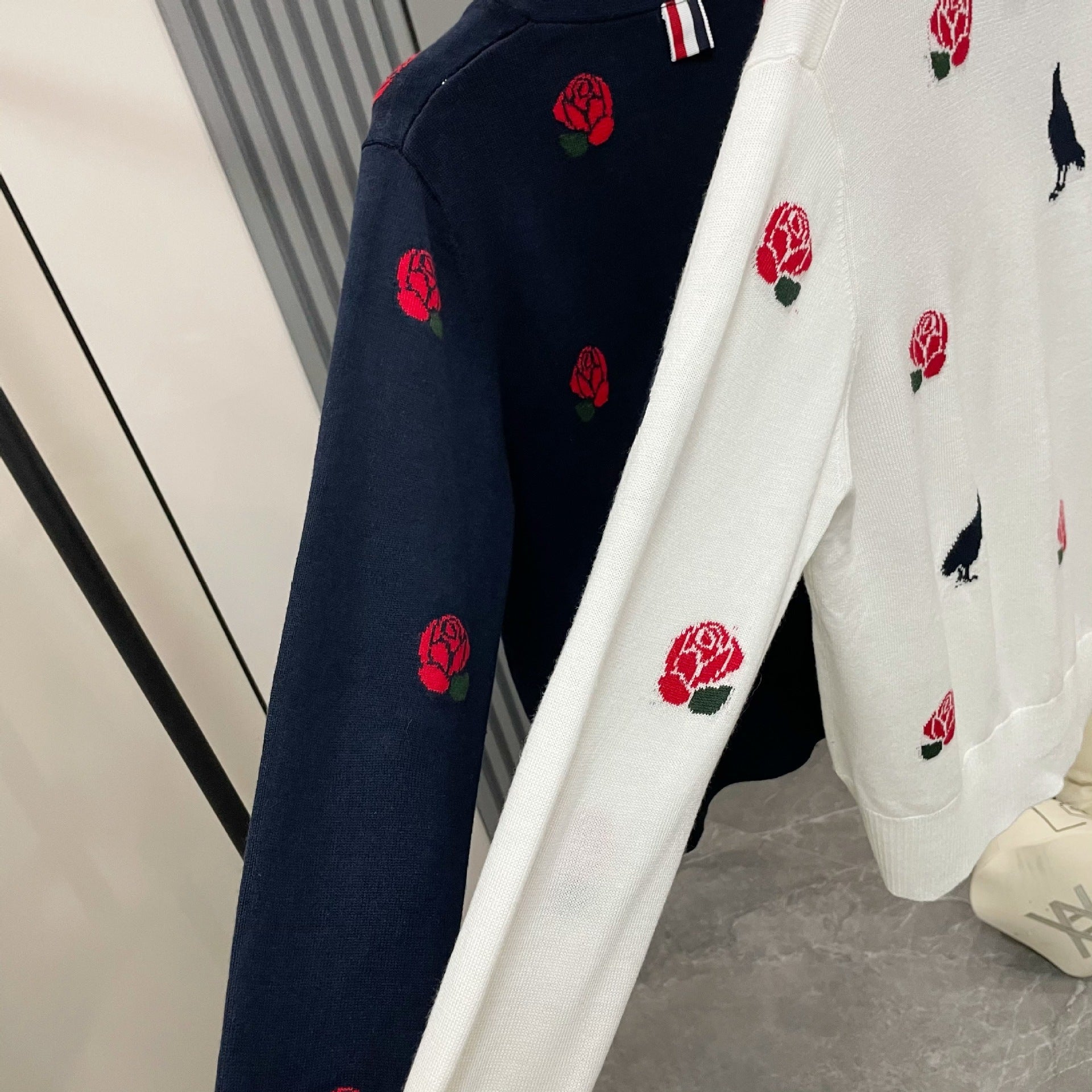 2025SS  Rose and Bird Jacquard Cardigan THOM TREND