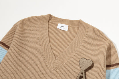 AMI PARIS Classic V-Neck Knit Sweater