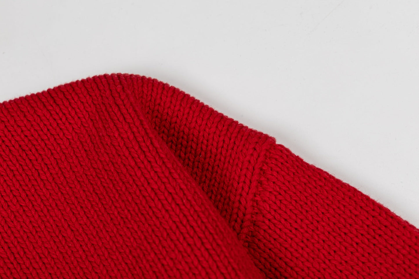 AMI PARIS Unisex Classic Knit Sweater