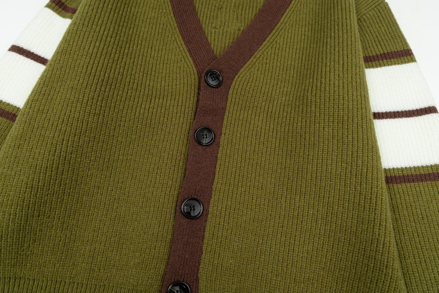 AMI PARIS Classic V-Neck Knit Sweater