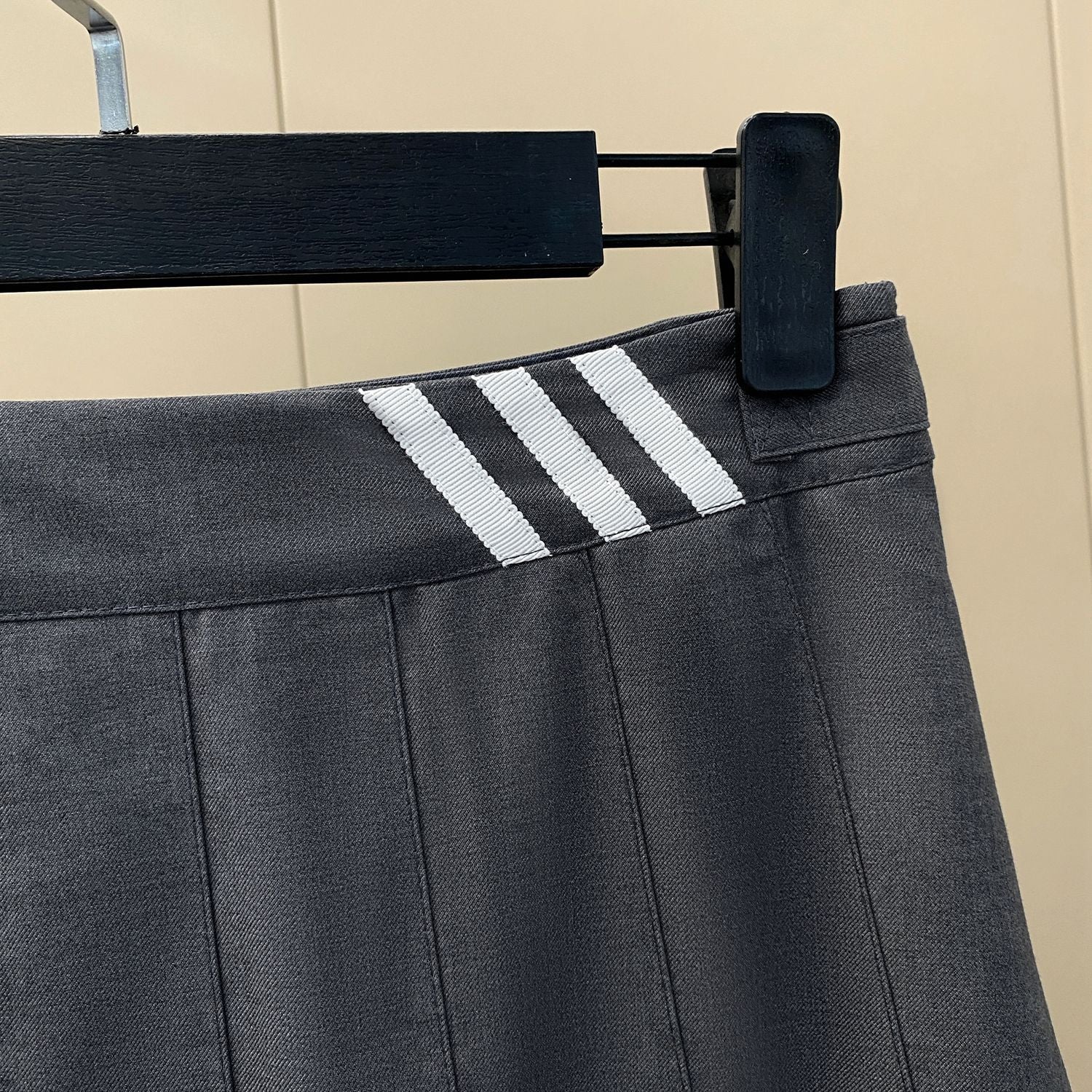 THOM Polo T-shirt + pleated skirt set（复制） THOM TREND