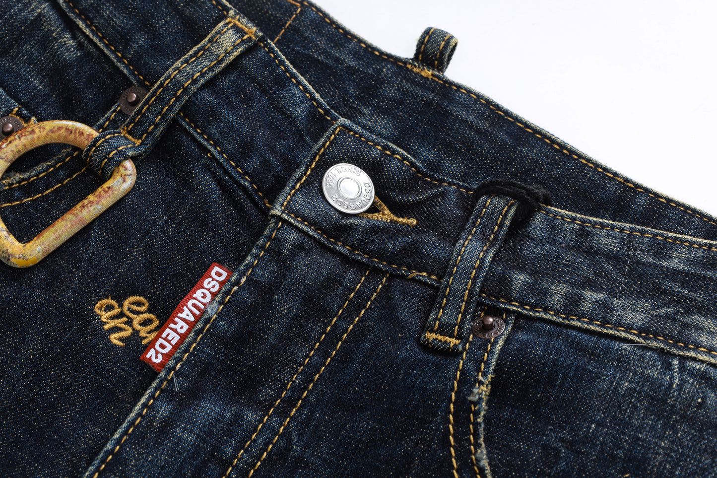 New-DSQ2 Ripped Jeans