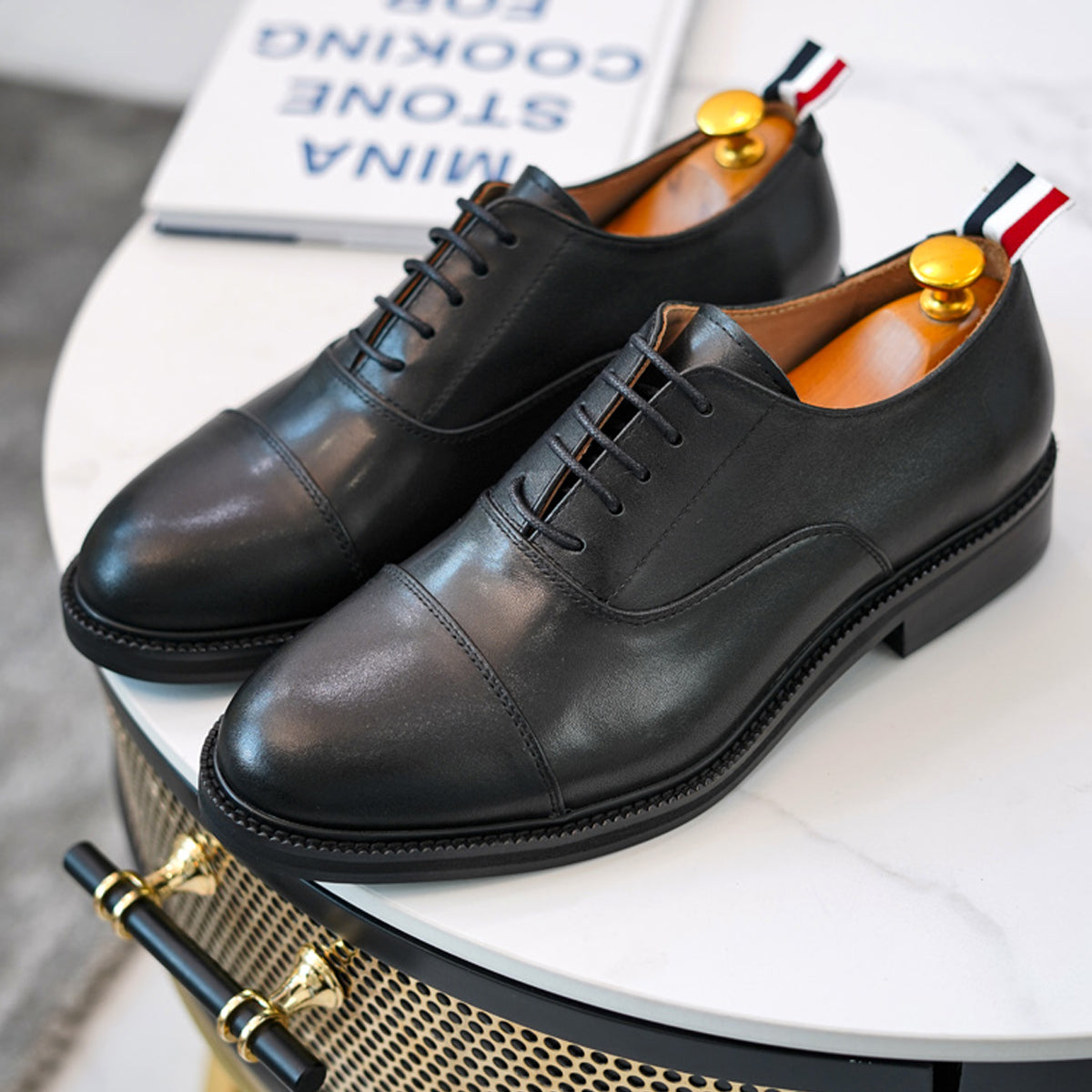 Leather shoes THOM TREND