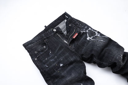 DSQ2 Maple leaf Hole Badge Jeans